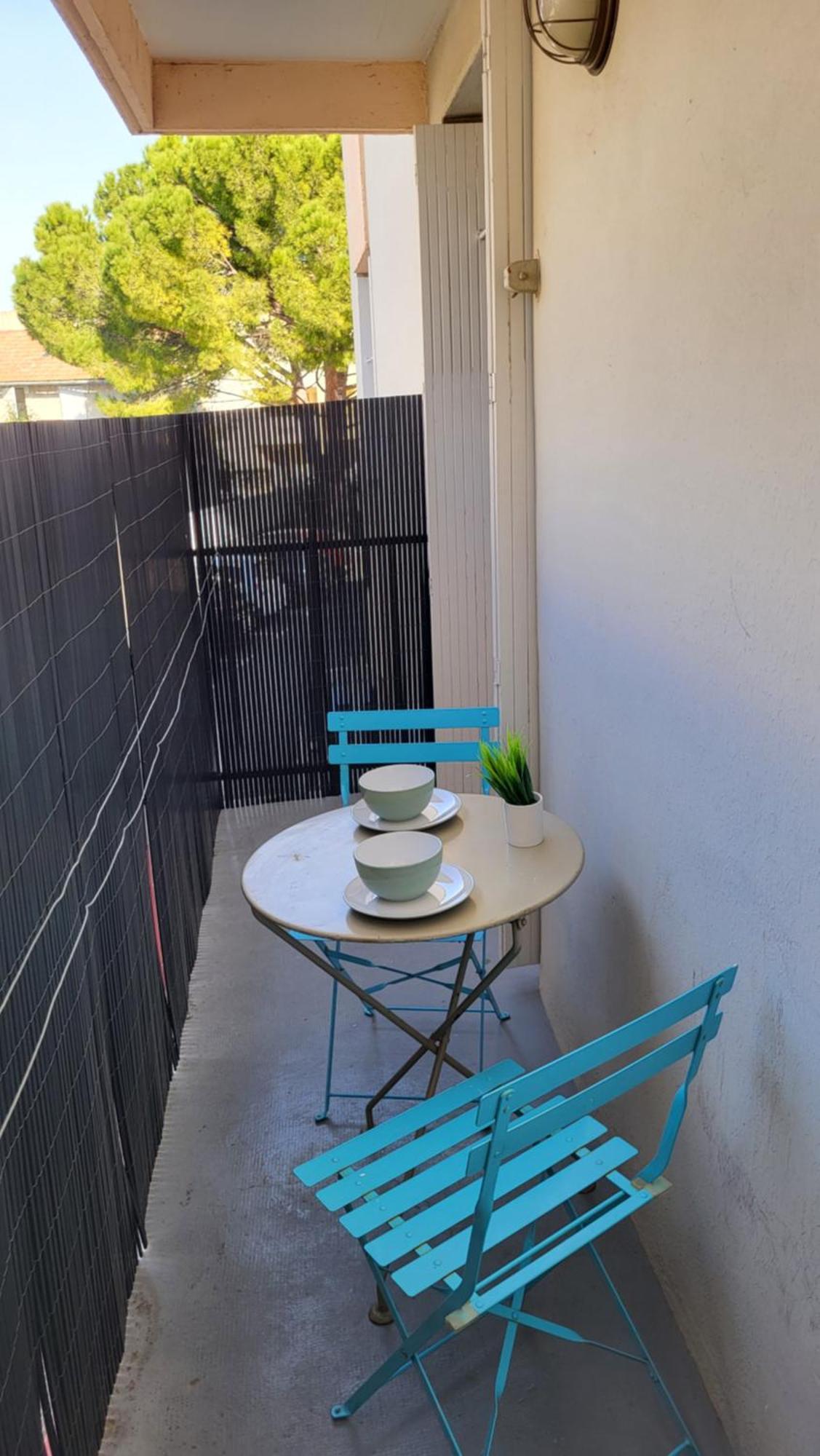 Les Tourterelles D'Avignon 2 Apartment Exterior photo